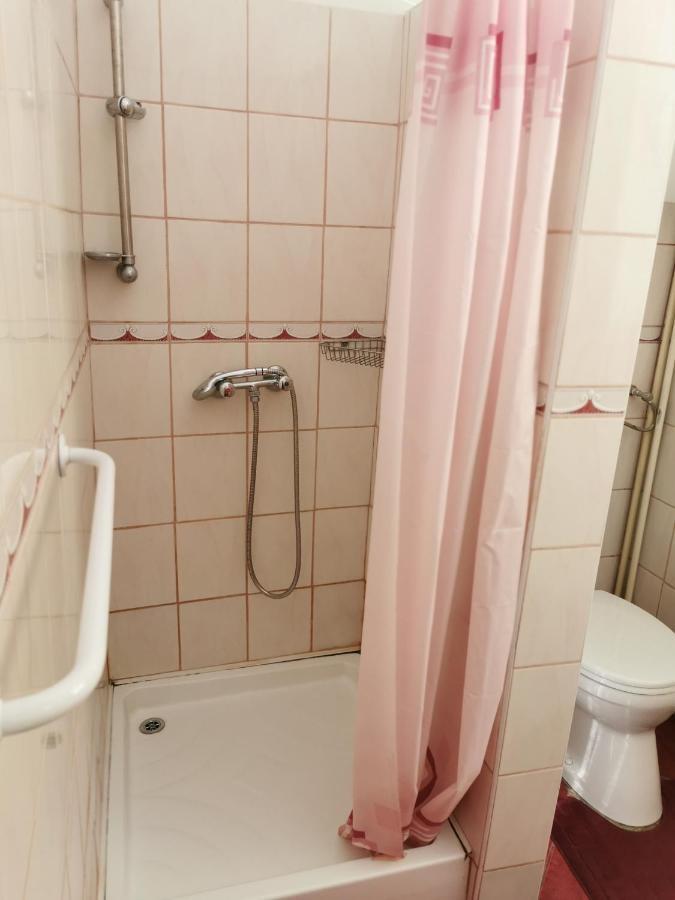 מלון Salgótarján Kis Rigo Vendeghaz מראה חיצוני תמונה